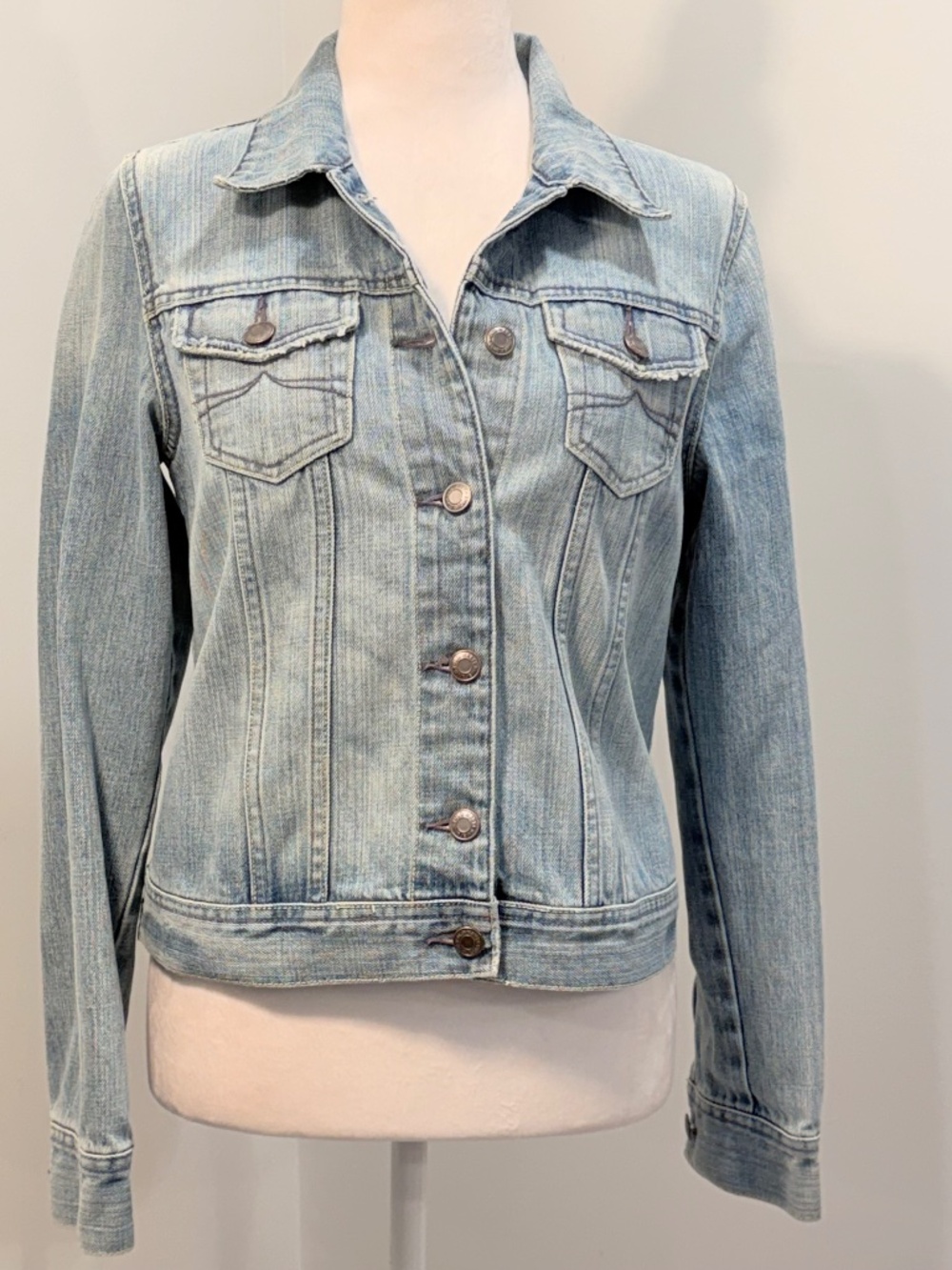 EUC Old Navy Faded Blue Denim Jacket Size Small